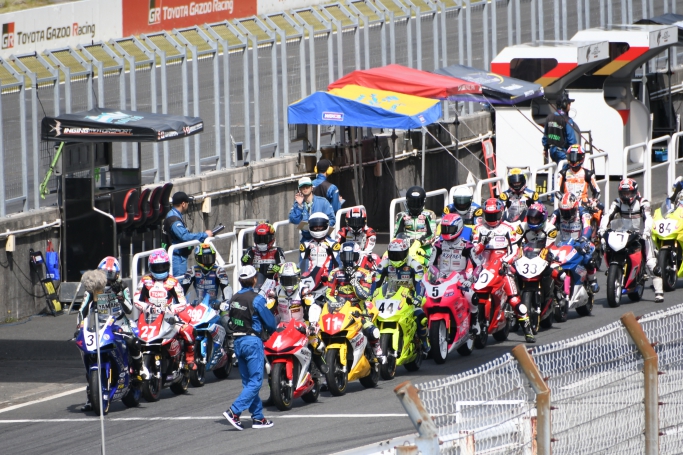 予選開始前