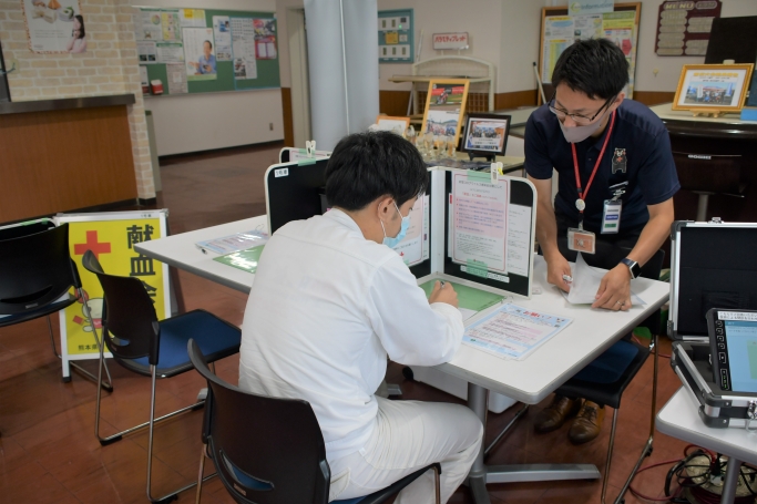 初めての献血受付中！